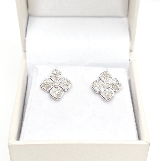 עגילי פרח 0.40 קראט